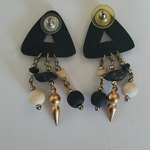 Vintage wood dangle earrings - Picture 3 of 3